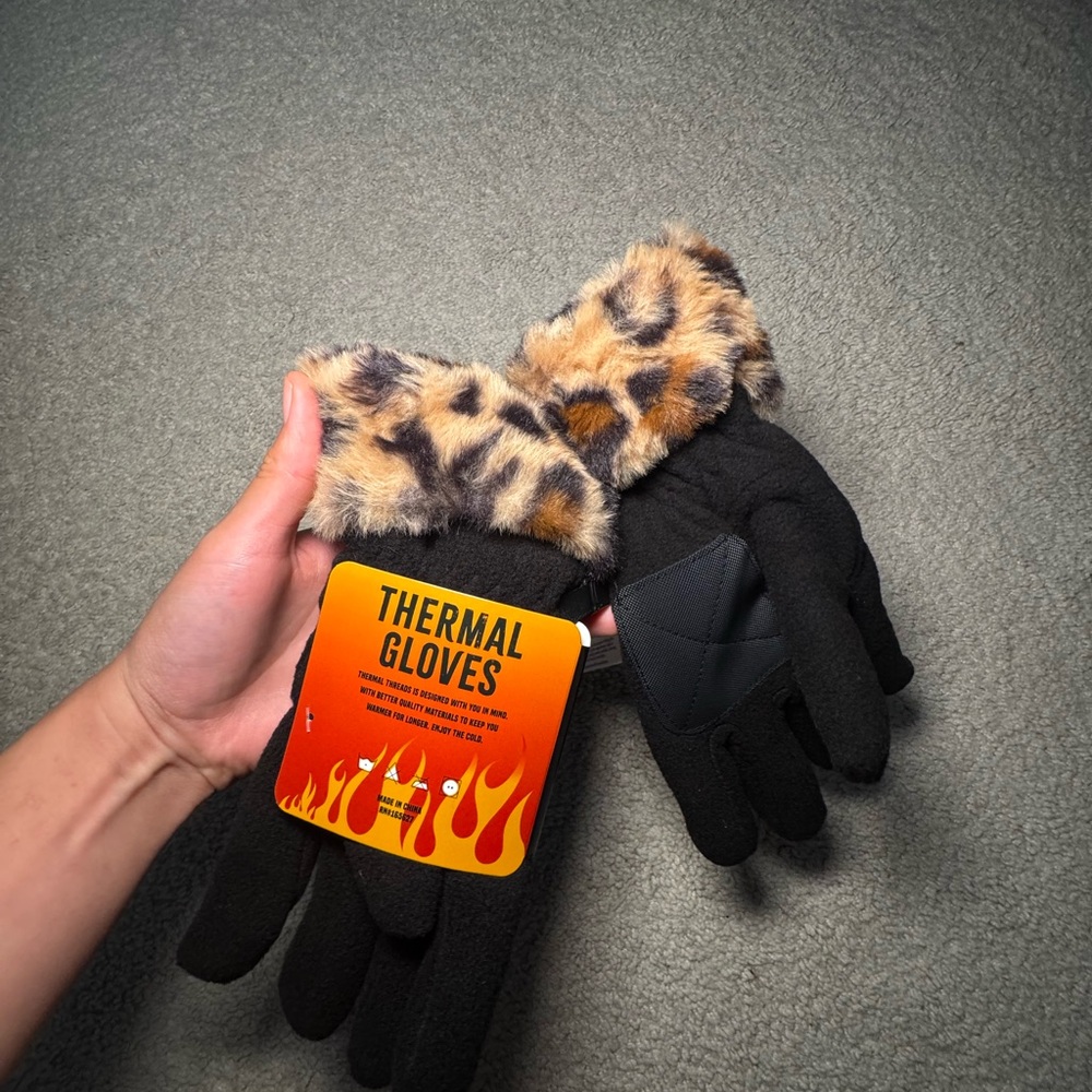 Leopard Print Thermal Gloves